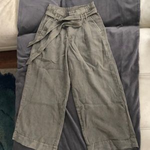 American eagle wide leg capri pants